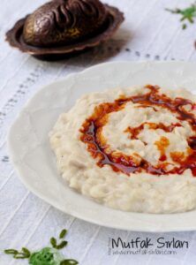 Tavuklu Keşkekte Süt Kullanılır mı? Uzman Püf Noktaları - Kapak Görseli