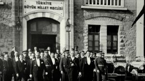 TBMM Açılımının Tarihî Anlamı ve İsim Kökeni [2026] - Kapak Görseli